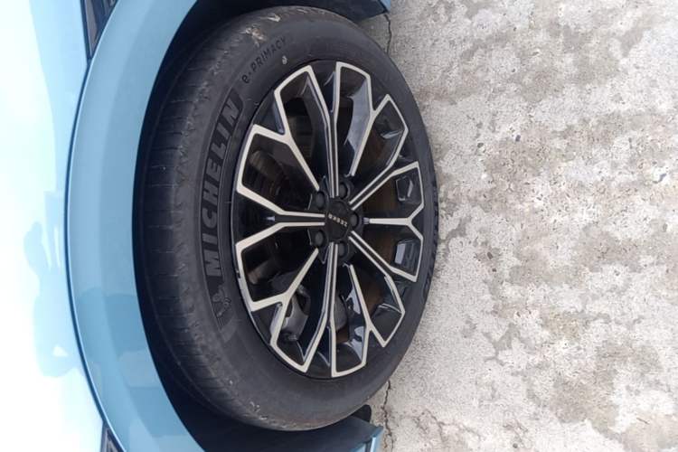 Used Zeekr 007GT 2025 Four-Wheel Drive Intelligent Driving Version 75 kWh Left Front Wheel Hub