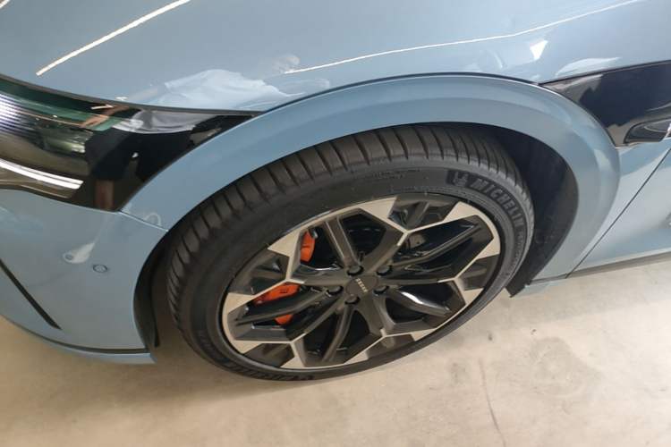 Used Zeekr 007GT 2025 Four-Wheel Drive Intelligent Driving Version 75 kWh Left Front Wheel Hub