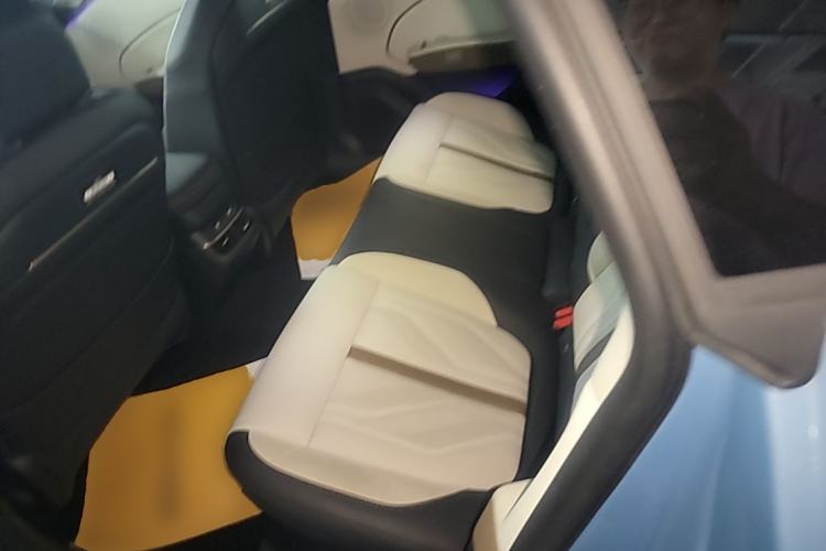 Used Zeekr 007GT 2025 Four-Wheel Drive Intelligent Driving Version 75 kWh Left Rear Seat