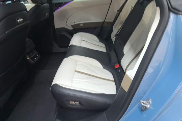 Used Zeekr 007GT 2025 Four-Wheel Drive Intelligent Driving Version 75 kWh Left Rear Seat