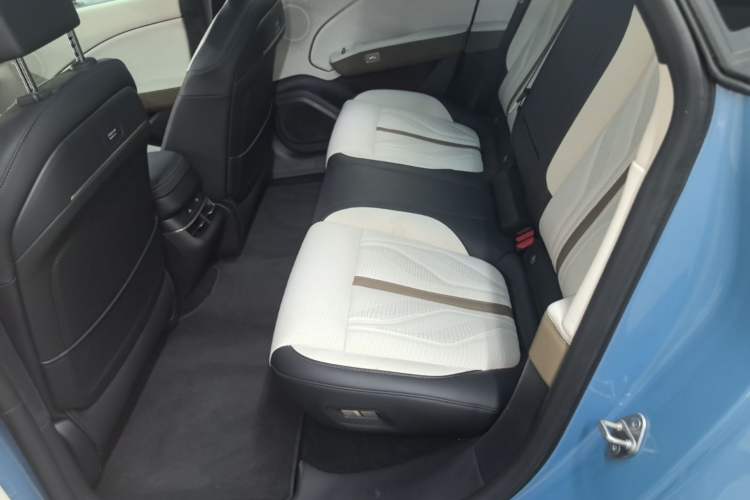 Used Zeekr 007GT 2025 Four-Wheel Drive Intelligent Driving Version 75 kWh Left Rear Seat