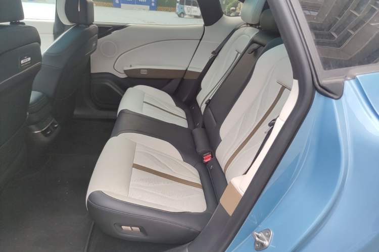 Used Zeekr 007GT 2025 Four-Wheel Drive Intelligent Driving Version 75 kWh Left Rear Seat