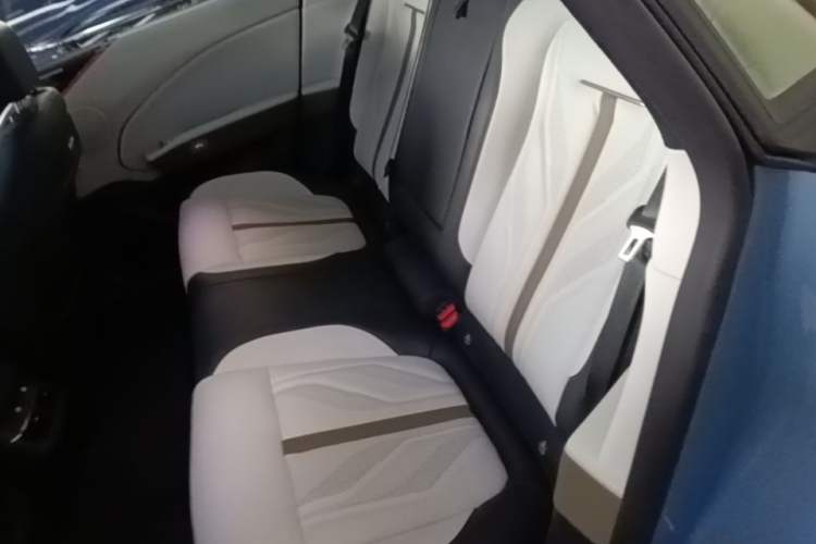 Used Zeekr 007GT 2025 Four-Wheel Drive Intelligent Driving Version 75 kWh Left Rear Seat