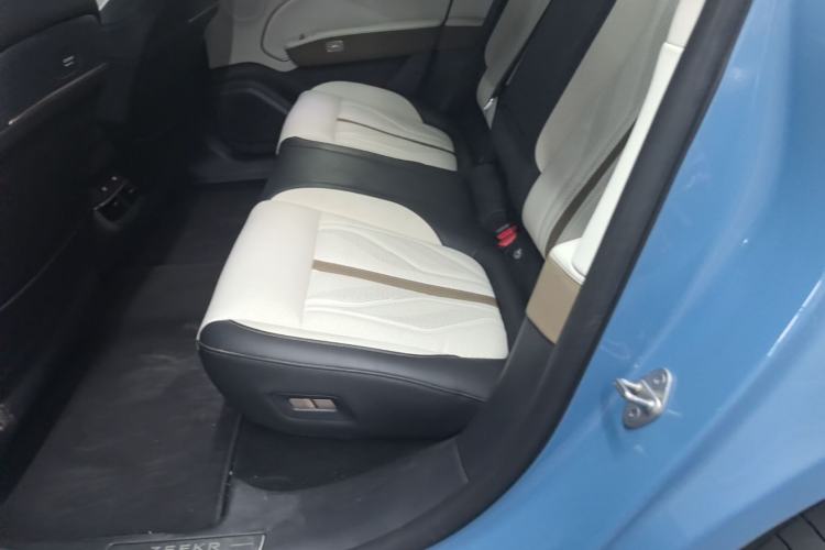 Used Zeekr 007GT 2025 Four-Wheel Drive Intelligent Driving Version 75 kWh Left Rear Seat