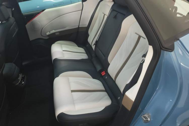 Used Zeekr 007GT 2025 Rear-Drive Intelligent Driving Version 75 kWh Left Rear Seat