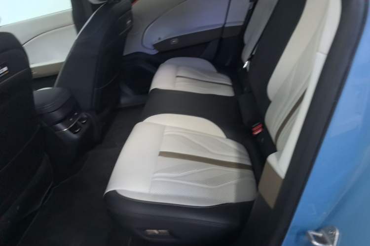 Used Zeekr 007GT 2025 Four-Wheel Drive Intelligent Driving Version 75 kWh Left Rear Seat