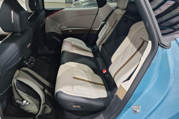 Used Zeekr 007GT 2025 Four-Wheel Drive Intelligent Driving Version 75 kWh Left Rear Seat