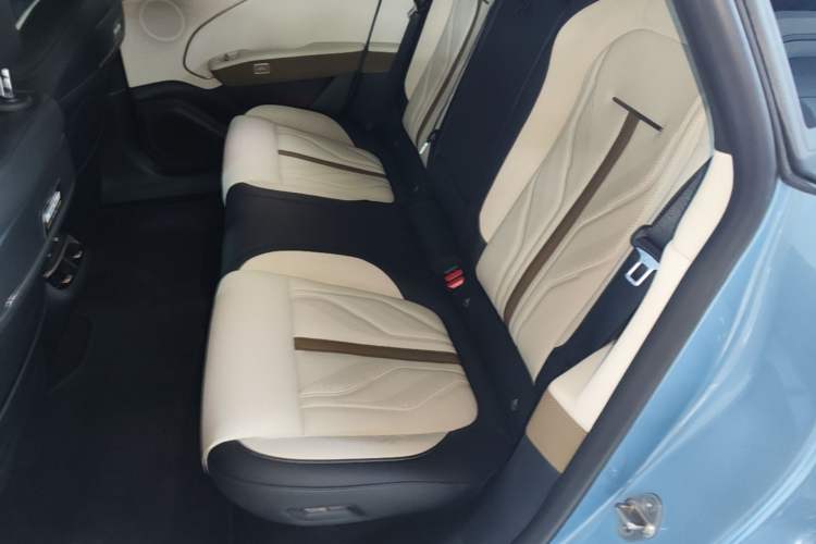 Used Zeekr 007GT 2025 Four-Wheel Drive Intelligent Driving Version 75 kWh Left Rear Seat