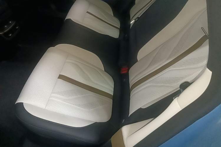 Used Zeekr 007GT 2025 Four-Wheel Drive Intelligent Driving Version 75 kWh Left Rear Seat