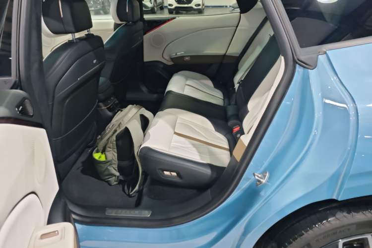 Used Zeekr 007GT 2025 Four-Wheel Drive Intelligent Driving Version 75 kWh Left Rear Seat