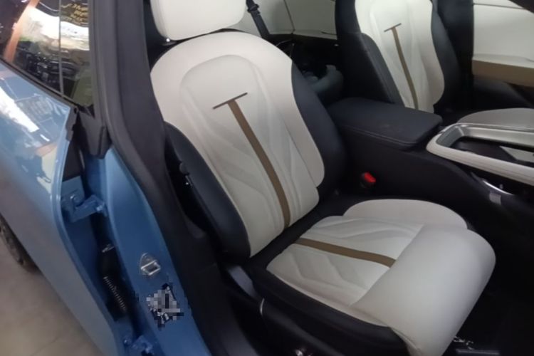 Used Zeekr 007GT 2025 Four-Wheel Drive Intelligent Driving Version 75 kWh Right Front Seat