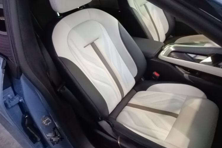 Used Zeekr 007GT 2025 Four-Wheel Drive Intelligent Driving Version 75 kWh Right Front Seat