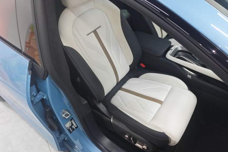 Used Zeekr 007GT 2025 Rear-Drive Intelligent Driving Version 75 kWh Right Front Seat
