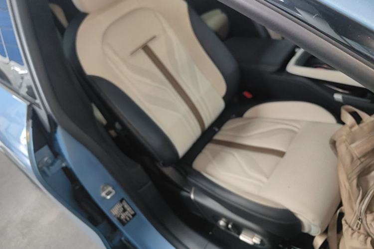 Used Zeekr 007GT 2025 Four-Wheel Drive Intelligent Driving Version 75 kWh Right Front Seat