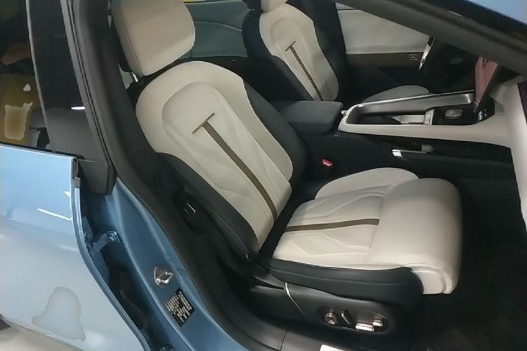 Used Zeekr 007GT 2025 Four-Wheel Drive Intelligent Driving Version 75 kWh Right Front Seat