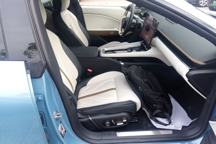 Used Zeekr 007GT 2025 Four-Wheel Drive Intelligent Driving Version 75 kWh Right Front Seat