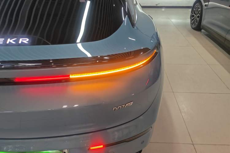 Used Zeekr 007GT 2025 Four-Wheel Drive Intelligent Driving Version 75 kWh Right Rear Taillight
