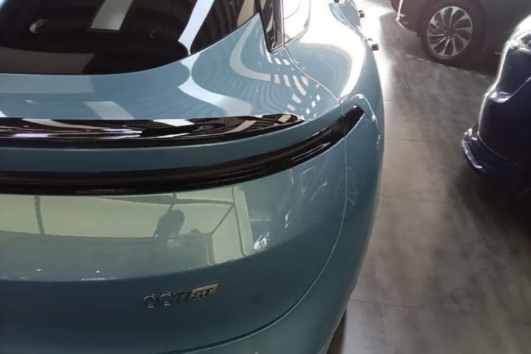 Used Zeekr 007GT 2025 Four-Wheel Drive Intelligent Driving Version 75 kWh Right Rear Taillight