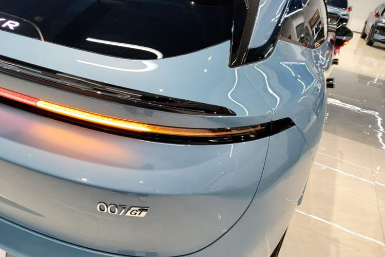 Used Zeekr 007GT 2025 Four-Wheel Drive Intelligent Driving Version 75 kWh Right Rear Taillight