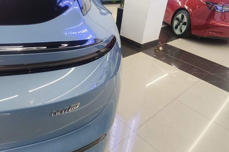 Used Zeekr 007GT 2025 Four-Wheel Drive Intelligent Driving Version 75 kWh Right Rear Taillight
