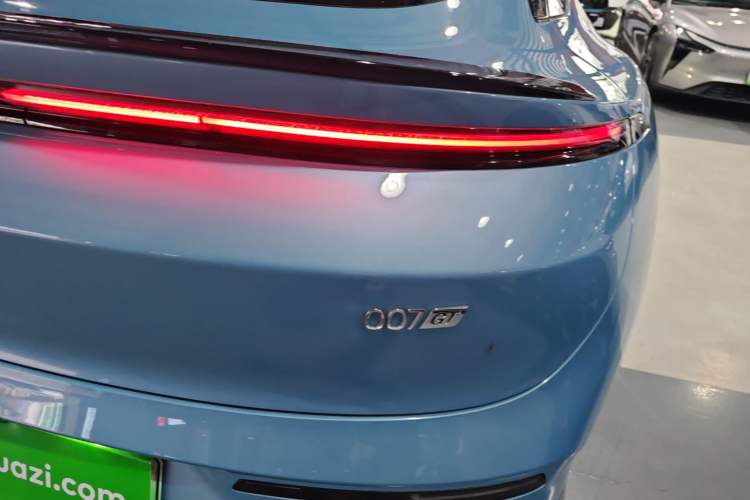 Used Zeekr 007GT 2025 Four-Wheel Drive Intelligent Driving Version 75 kWh Right Rear Taillight