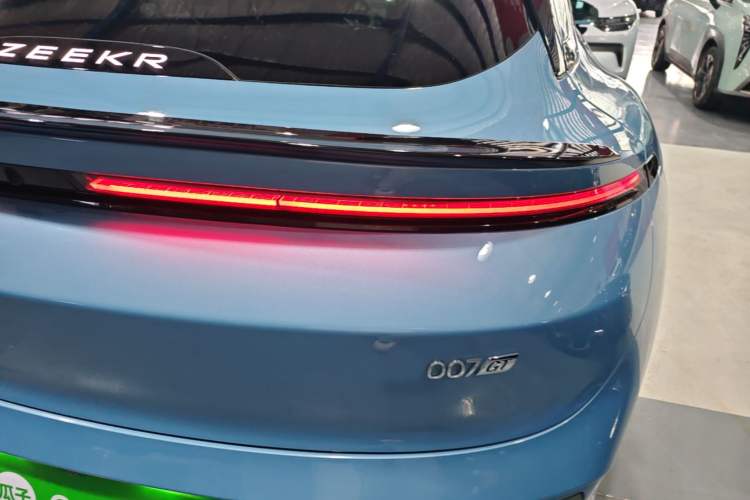 Used Zeekr 007GT 2025 Four-Wheel Drive Intelligent Driving Version 75 kWh Right Rear Taillight