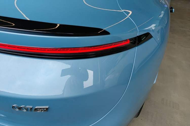 Used Zeekr 007GT 2025 Four-Wheel Drive Intelligent Driving Version 75 kWh Right Rear Taillight