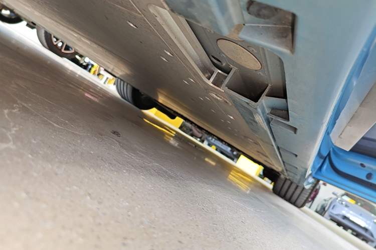 Used Zeekr 007GT 2025 Four-Wheel Drive Intelligent Driving Version 75 kWh Right Side Sill