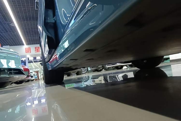 Used Zeekr 007GT 2025 Four-Wheel Drive Intelligent Driving Version 75 kWh Right Side Sill