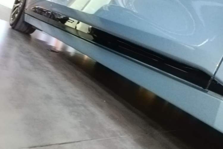 Used Zeekr 007GT 2025 Four-Wheel Drive Intelligent Driving Version 75 kWh Right Side Sill