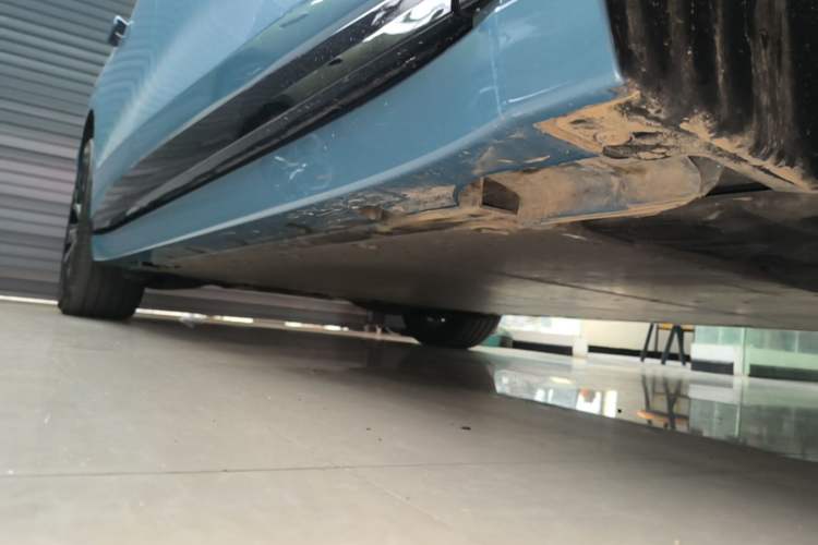 Used Zeekr 007GT 2025 Four-Wheel Drive Intelligent Driving Version 75 kWh Right Side Sill