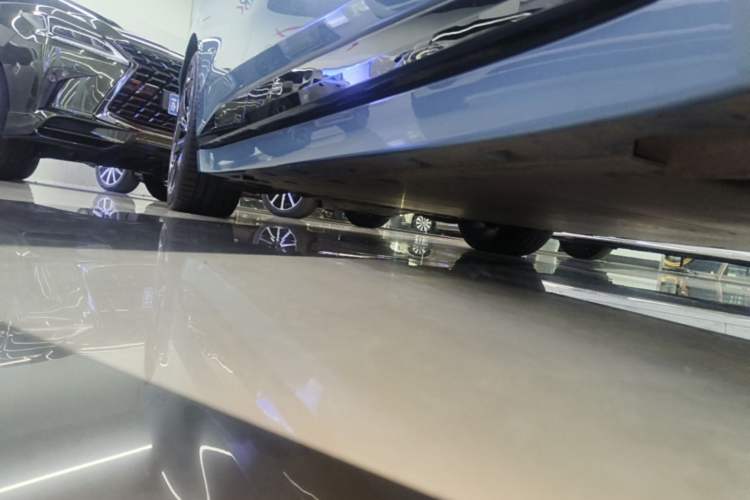 Used Zeekr 007GT 2025 Four-Wheel Drive Intelligent Driving Version 75 kWh Right Side Sill