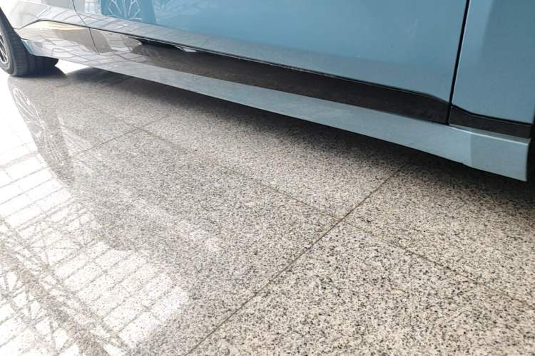Used Zeekr 007GT 2025 Four-Wheel Drive Intelligent Driving Version 75 kWh Right Side Sill