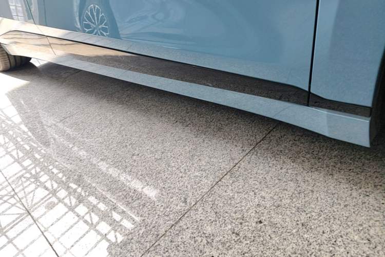 Used Zeekr 007GT 2025 Four-Wheel Drive Intelligent Driving Version 75 kWh Right Side Sill