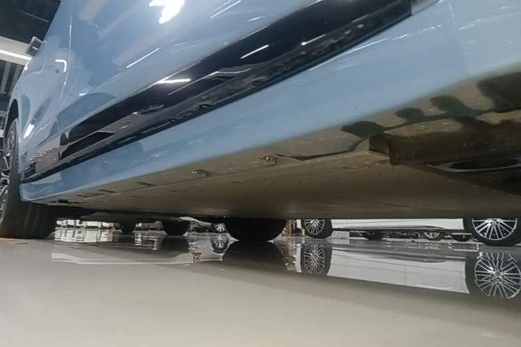 Used Zeekr 007GT 2025 Four-Wheel Drive Intelligent Driving Version 75 kWh Right Side Sill