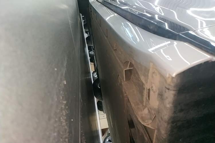 Used Zeekr 007GT 2025 Four-Wheel Drive Intelligent Driving Version 75 kWh Right Side Sill