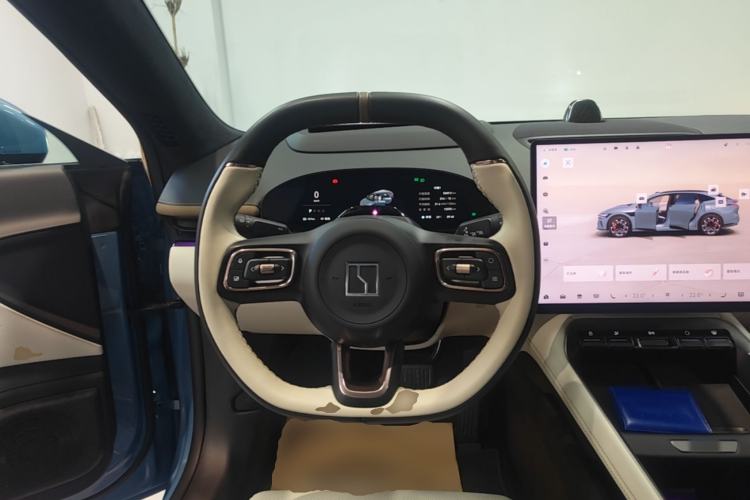 Used Zeekr 007GT 2025 Four-Wheel Drive Intelligent Driving Version 75 kWh Steering Wheel