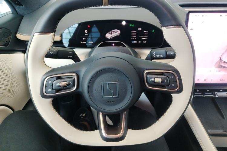 Used Zeekr 007GT 2025 Four-Wheel Drive Intelligent Driving Version 75 kWh Steering Wheel