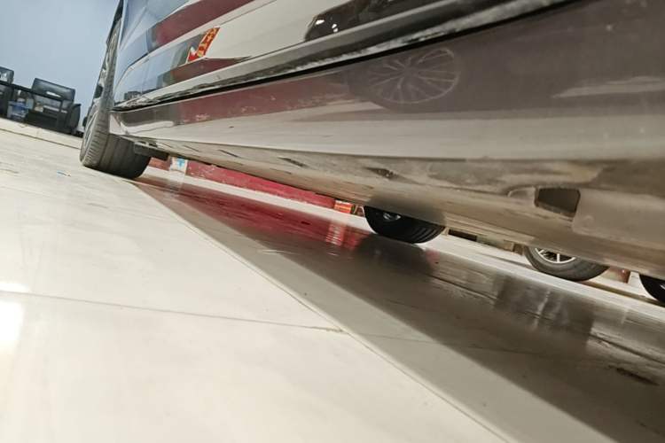 Used Zeekr 007GT 2025 Rear-Drive Intelligent Driving Version 75 kWh Right Side Sill