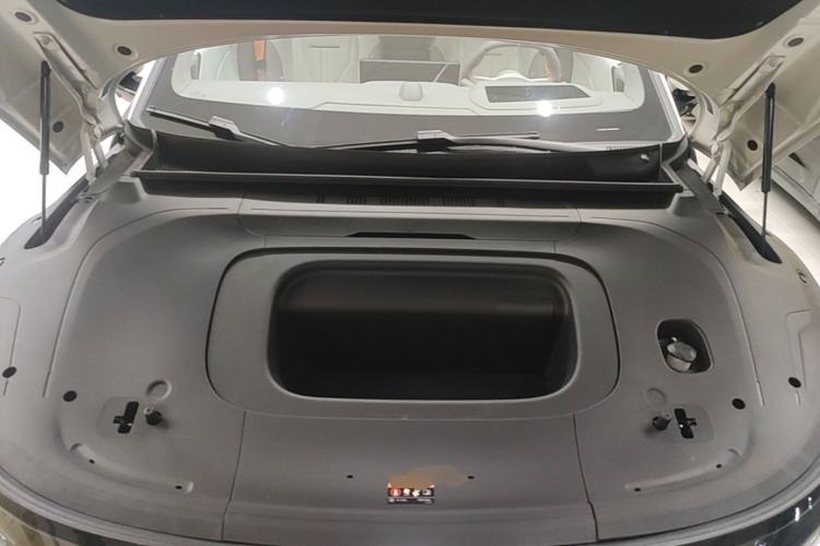 Used Zeekr 007GT 2025 Four-Wheel Drive Intelligent Driving Version 75 kWh Engine Bay