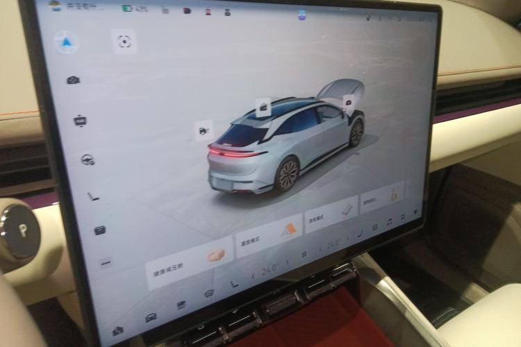 Used Zeekr 007GT 2025 Long-Range Rear-Wheel Drive Intelligent Driving Version 100 kWh Audio And AC Panel