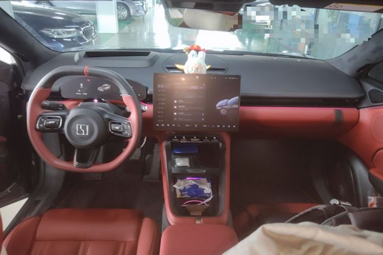 Used Zeekr 007GT 2025 Long-Range All-Wheel-Drive Intelligent Driving Version 100 kWh Center Console