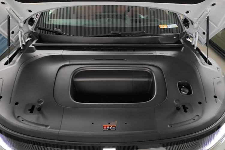 Used Zeekr 007GT 2025 Four-Wheel Drive Intelligent Driving Version 75 kWh Engine Bay