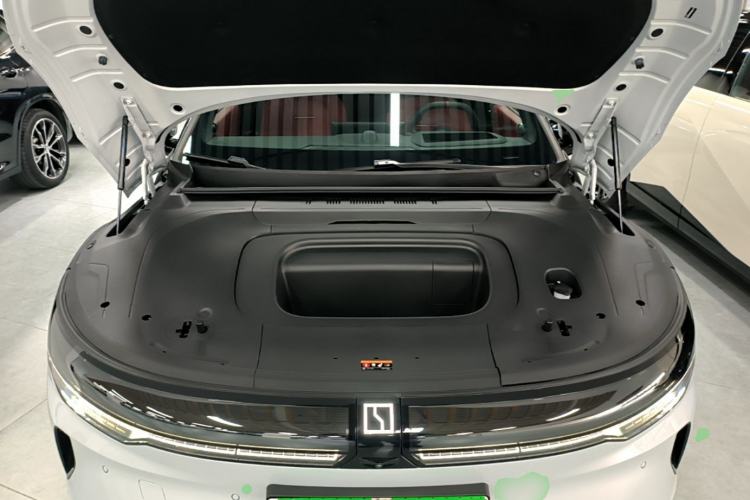 Used Zeekr 007GT 2025 Four-Wheel Drive Intelligent Driving Version 75 kWh Engine Bay