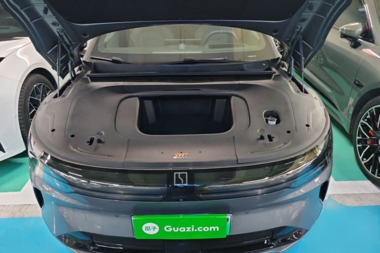 Used Zeekr 007GT 2025 Long-Range Rear-Wheel Drive Intelligent Driving Version 100 kWh Engine Bay