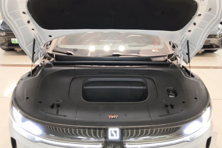 Used Zeekr 007GT 2025 Four-Wheel Drive Intelligent Driving Version 75 kWh Engine Bay