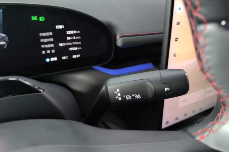 Used Zeekr 007GT 2025 Four-Wheel Drive Intelligent Driving Version 75 kWh Gear Lever