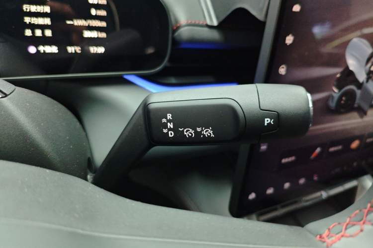 Used Zeekr 007GT 2025 Rear-Drive Intelligent Driving Version 75 kWh Gear Lever