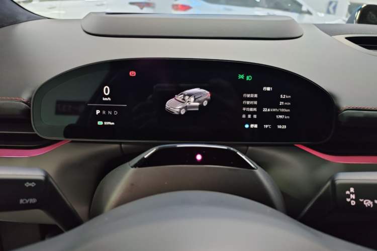 Used Zeekr 007GT 2025 Long-Range Rear-Wheel Drive Intelligent Driving Version 100 kWh Instrument Cluster