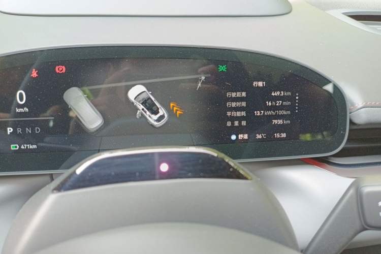 Used Zeekr 007GT 2025 Long-Range Rear-Wheel Drive Intelligent Driving Version 100 kWh Instrument Cluster